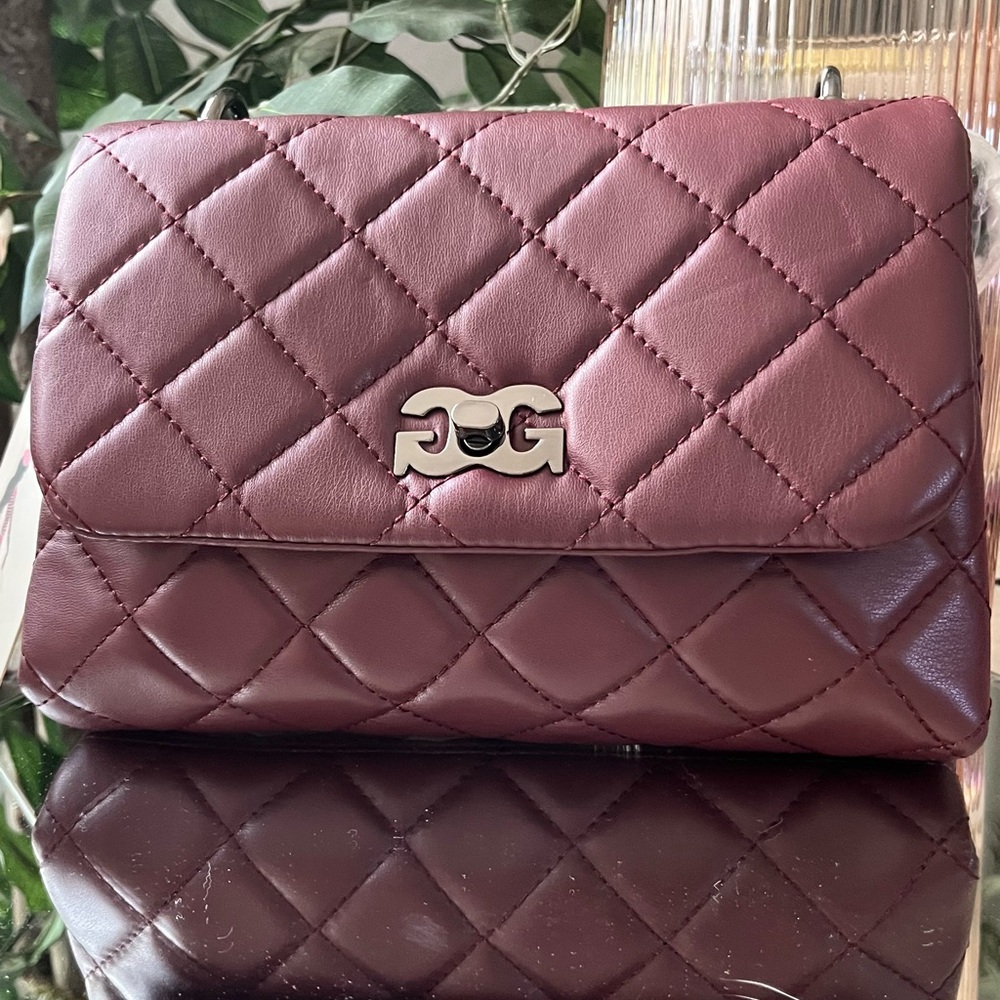 NWT Gilda Quilted Crossbody Bag in Burgundy